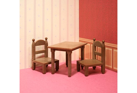 Квадратный стол со стульями